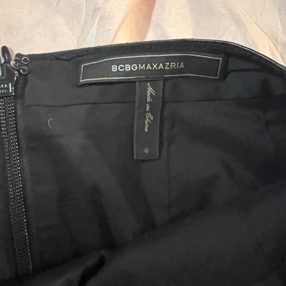 BCBG faux leather skirt - Picture 6 of 8